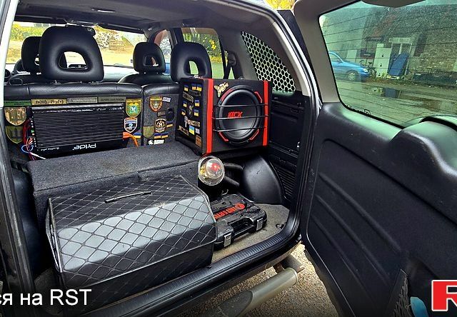 Черный Тойота РАВ 4, объемом двигателя 2 л и пробегом 224 тыс. км за 9000 $, фото 10 на Automoto.ua