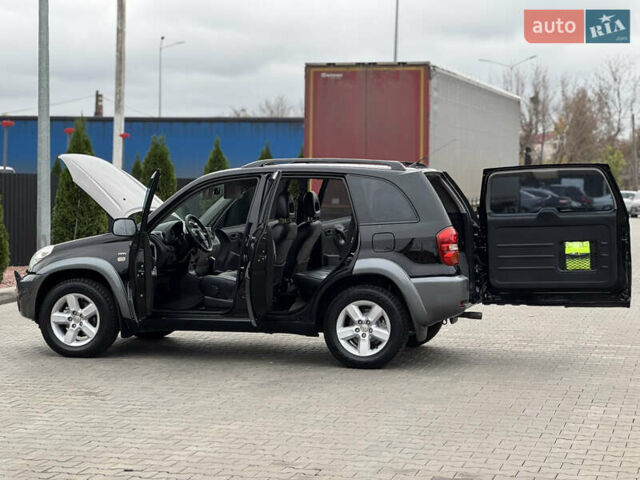 Черный Тойота РАВ 4, объемом двигателя 2 л и пробегом 230 тыс. км за 7850 $, фото 21 на Automoto.ua