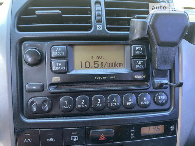 Черный Тойота РАВ 4, объемом двигателя 2 л и пробегом 262 тыс. км за 8800 $, фото 9 на Automoto.ua