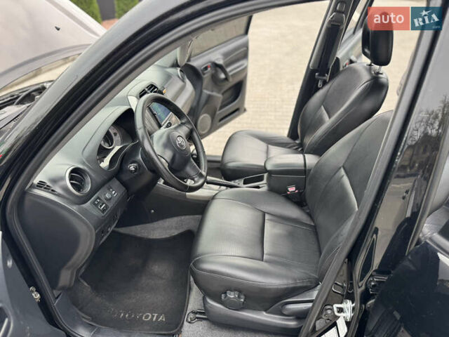 Черный Тойота РАВ 4, объемом двигателя 2 л и пробегом 230 тыс. км за 7850 $, фото 29 на Automoto.ua