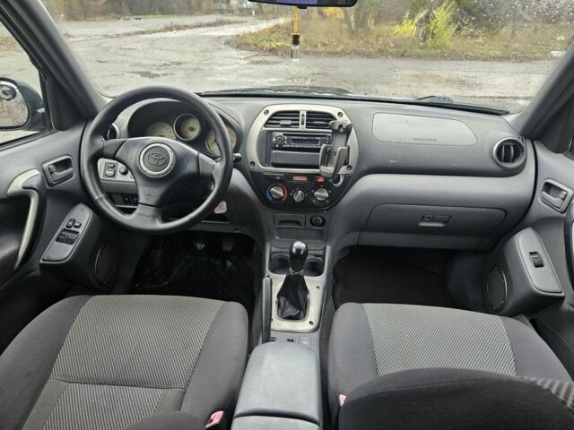 Черный Тойота РАВ 4, объемом двигателя 0 л и пробегом 275 тыс. км за 4000 $, фото 8 на Automoto.ua