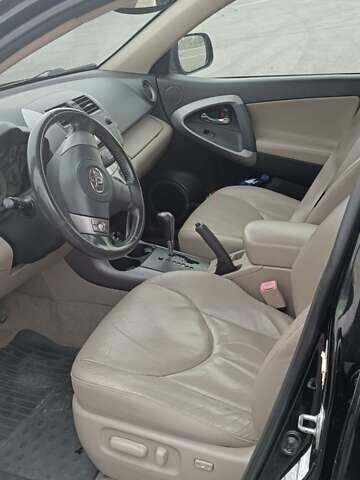 Черный Тойота РАВ 4, объемом двигателя 2 л и пробегом 202 тыс. км за 8066 $, фото 9 на Automoto.ua