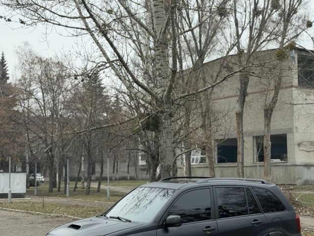 Чорний Тойота РАВ 4, об'ємом двигуна 2 л та пробігом 285 тис. км за 4300 $, фото 4 на Automoto.ua