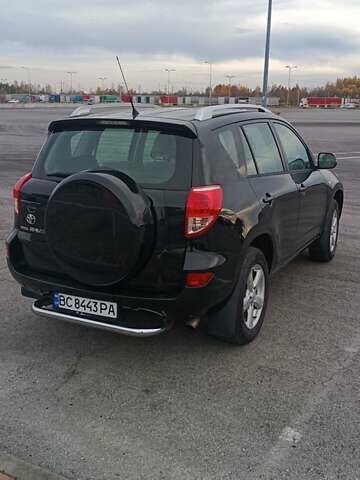 Черный Тойота РАВ 4, объемом двигателя 2 л и пробегом 202 тыс. км за 8066 $, фото 4 на Automoto.ua