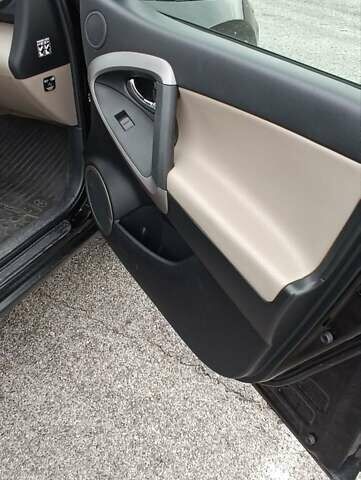 Черный Тойота РАВ 4, объемом двигателя 2 л и пробегом 202 тыс. км за 8066 $, фото 17 на Automoto.ua