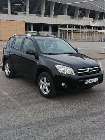 Черный Тойота РАВ 4, объемом двигателя 2 л и пробегом 202 тыс. км за 8066 $, фото 1 на Automoto.ua