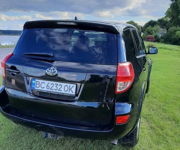 Черный Тойота РАВ 4, объемом двигателя 2.2 л и пробегом 209 тыс. км за 10500 $, фото 24 на Automoto.ua