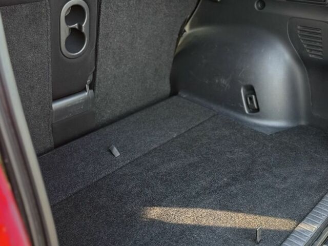 Черный Тойота РАВ 4, объемом двигателя 2 л и пробегом 189 тыс. км за 9500 $, фото 18 на Automoto.ua