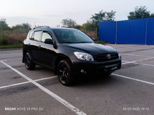 Черный Тойота РАВ 4, объемом двигателя 2 л и пробегом 149 тыс. км за 9490 $, фото 4 на Automoto.ua