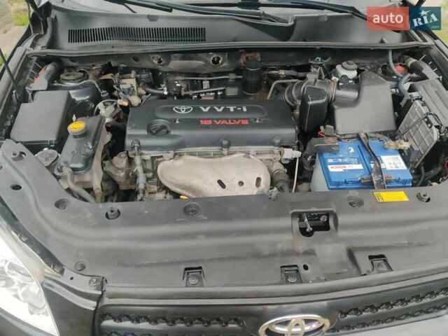 Черный Тойота РАВ 4, объемом двигателя 2 л и пробегом 294 тыс. км за 8300 $, фото 12 на Automoto.ua