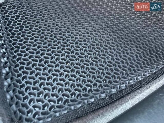 Черный Тойота РАВ 4, объемом двигателя 2.36 л и пробегом 192 тыс. км за 8999 $, фото 39 на Automoto.ua