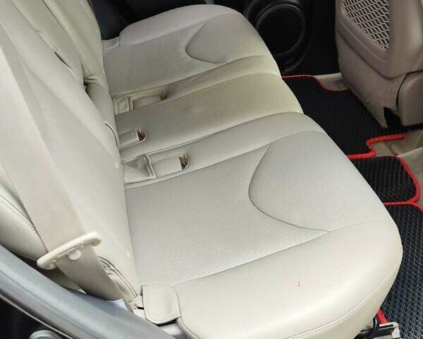 Чорний Тойота РАВ 4, об'ємом двигуна 2.4 л та пробігом 91 тис. км за 12500 $, фото 18 на Automoto.ua