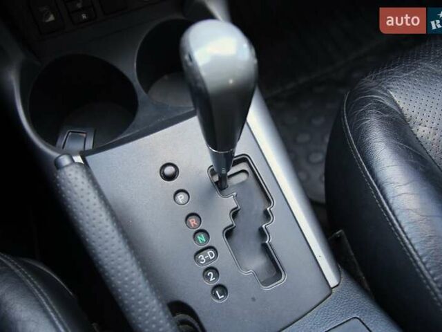 Черный Тойота РАВ 4, объемом двигателя 2 л и пробегом 170 тыс. км за 10000 $, фото 17 на Automoto.ua