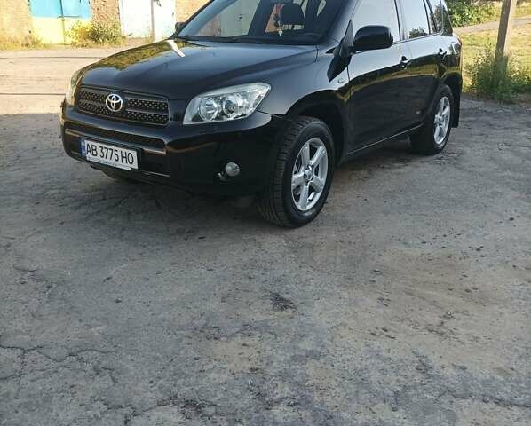 Чорний Тойота РАВ 4, об'ємом двигуна 2 л та пробігом 240 тис. км за 10300 $, фото 5 на Automoto.ua