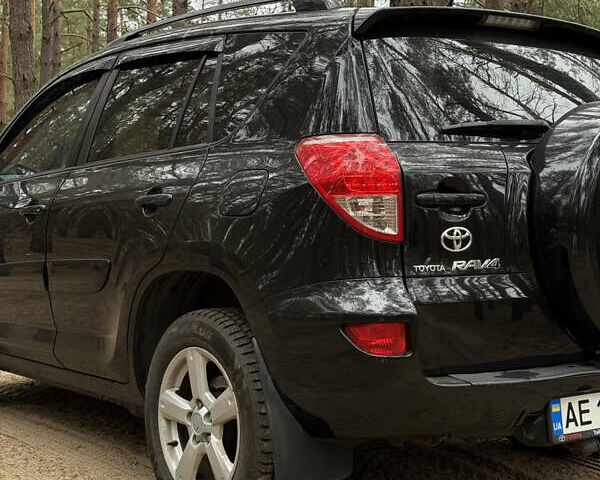 Чорний Тойота РАВ 4, об'ємом двигуна 2 л та пробігом 189 тис. км за 9500 $, фото 12 на Automoto.ua