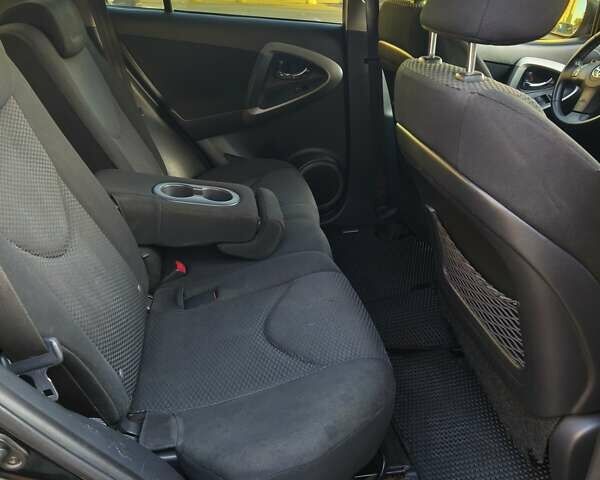 Черный Тойота РАВ 4, объемом двигателя 1.99 л и пробегом 313 тыс. км за 12000 $, фото 17 на Automoto.ua