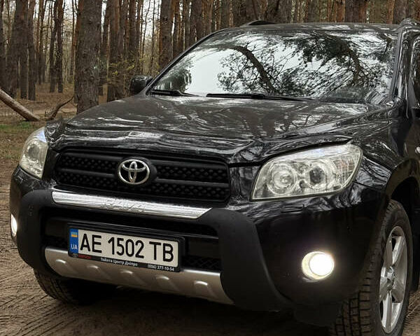 Чорний Тойота РАВ 4, об'ємом двигуна 2 л та пробігом 189 тис. км за 9500 $, фото 3 на Automoto.ua