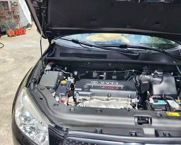 Чорний Тойота РАВ 4, об'ємом двигуна 2.4 л та пробігом 91 тис. км за 12500 $, фото 42 на Automoto.ua