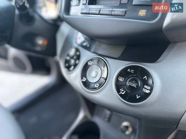 Черный Тойота РАВ 4, объемом двигателя 2.36 л и пробегом 192 тыс. км за 8999 $, фото 44 на Automoto.ua