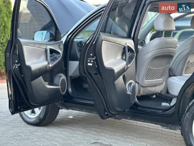 Черный Тойота РАВ 4, объемом двигателя 2.36 л и пробегом 192 тыс. км за 8999 $, фото 19 на Automoto.ua