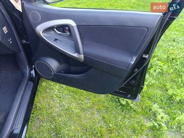 Черный Тойота РАВ 4, объемом двигателя 2.23 л и пробегом 330 тыс. км за 8200 $, фото 19 на Automoto.ua