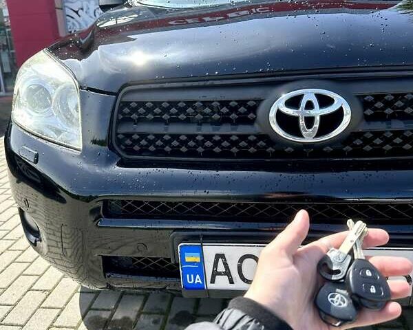 Черный Тойота РАВ 4, объемом двигателя 2 л и пробегом 245 тыс. км за 7999 $, фото 10 на Automoto.ua