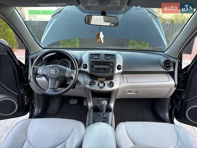 Черный Тойота РАВ 4, объемом двигателя 2.36 л и пробегом 192 тыс. км за 8999 $, фото 40 на Automoto.ua