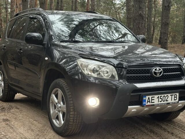Черный Тойота РАВ 4, объемом двигателя 2 л и пробегом 189 тыс. км за 9500 $, фото 3 на Automoto.ua