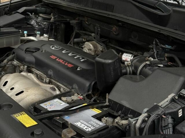 Черный Тойота РАВ 4, объемом двигателя 2 л и пробегом 189 тыс. км за 9500 $, фото 16 на Automoto.ua