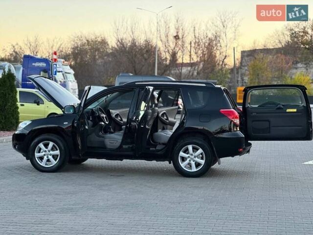 Черный Тойота РАВ 4, объемом двигателя 2.36 л и пробегом 192 тыс. км за 8999 $, фото 16 на Automoto.ua