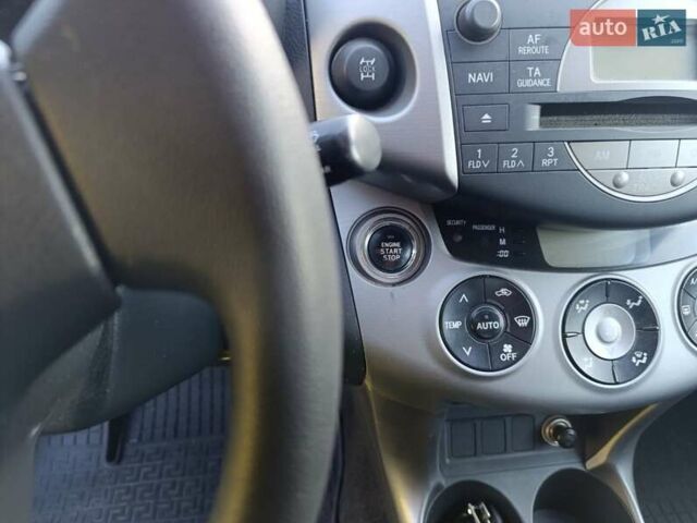 Черный Тойота РАВ 4, объемом двигателя 2.23 л и пробегом 330 тыс. км за 8200 $, фото 12 на Automoto.ua