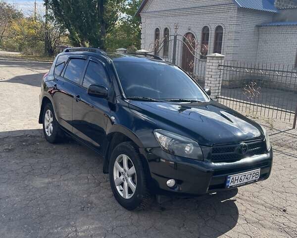 Тойота РАВ 4 2006 в Краматорске на Automoto.ua Черный Тойота РАВ 4, объемом двигателя 2.4 л и пробегом 240 тыс. км за 10700 $, фото 1 на Automoto.ua