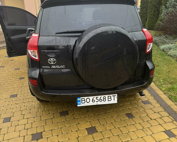 Черный Тойота РАВ 4, объемом двигателя 2 л и пробегом 230 тыс. км за 8500 $, фото 5 на Automoto.ua