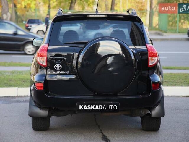 Черный Тойота РАВ 4, объемом двигателя 2 л и пробегом 170 тыс. км за 10000 $, фото 4 на Automoto.ua