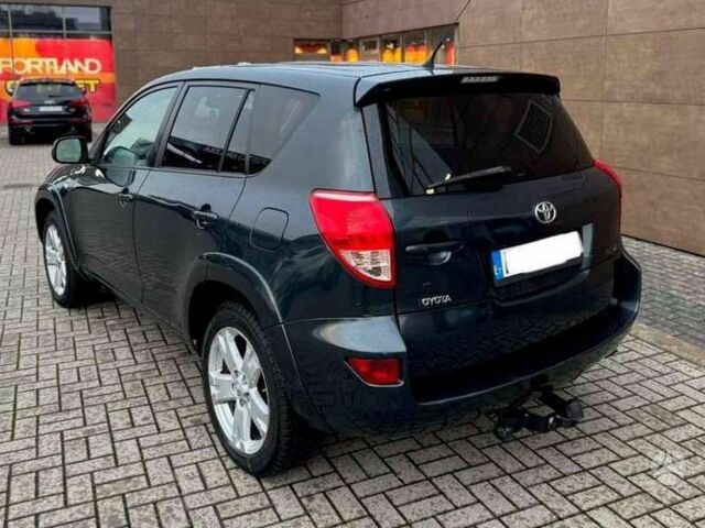 Черный Тойота РАВ 4, объемом двигателя 2.5 л и пробегом 271 тыс. км за 2913 $, фото 3 на Automoto.ua