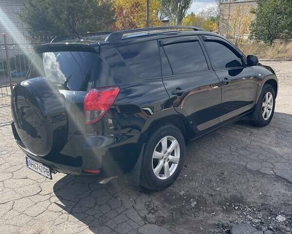 Тойота РАВ 4 2006 в Краматорске на Automoto.ua Черный Тойота РАВ 4, объемом двигателя 2.4 л и пробегом 240 тыс. км за 10700 $, фото 5 на Automoto.ua