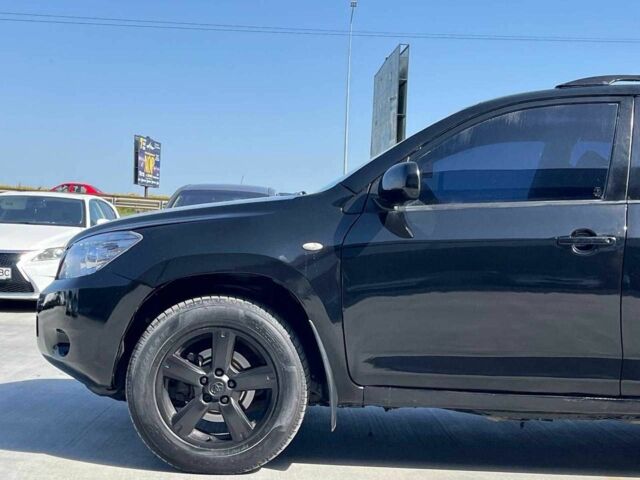Чорний Тойота РАВ 4, об'ємом двигуна 2 л та пробігом 300 тис. км за 6490 $, фото 10 на Automoto.ua
