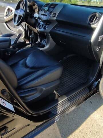 Черный Тойота РАВ 4, объемом двигателя 2 л и пробегом 165 тыс. км за 9500 $, фото 14 на Automoto.ua