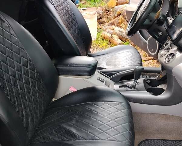 Тойота РАВ 4 2006 в Чернигове на Automoto.ua Черный Тойота РАВ 4, объемом двигателя 2.4 л и пробегом 280 тыс. км за 7000 $, фото 2 на Automoto.ua