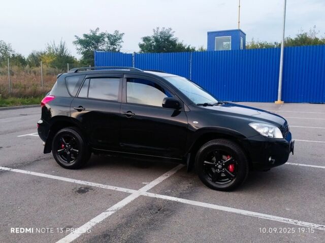 Черный Тойота РАВ 4, объемом двигателя 2 л и пробегом 149 тыс. км за 9490 $, фото 5 на Automoto.ua