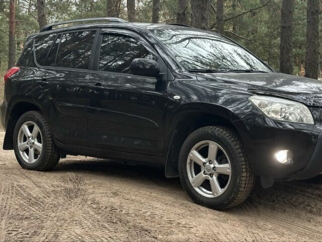 Черный Тойота РАВ 4, объемом двигателя 2 л и пробегом 189 тыс. км за 9500 $, фото 7 на Automoto.ua