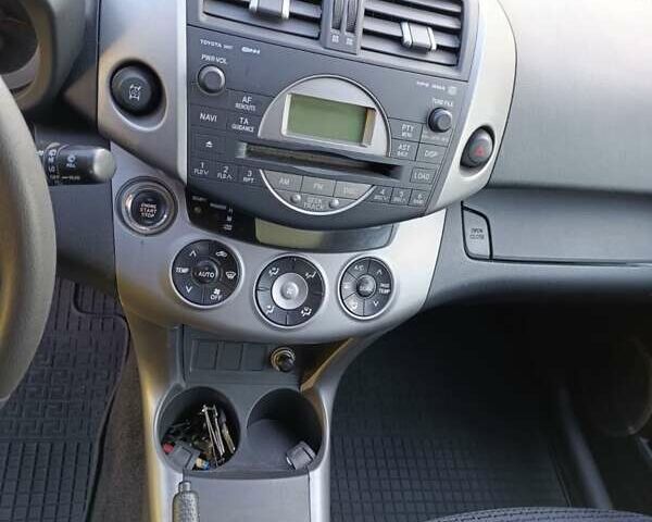 Черный Тойота РАВ 4, объемом двигателя 2.23 л и пробегом 330 тыс. км за 8200 $, фото 11 на Automoto.ua