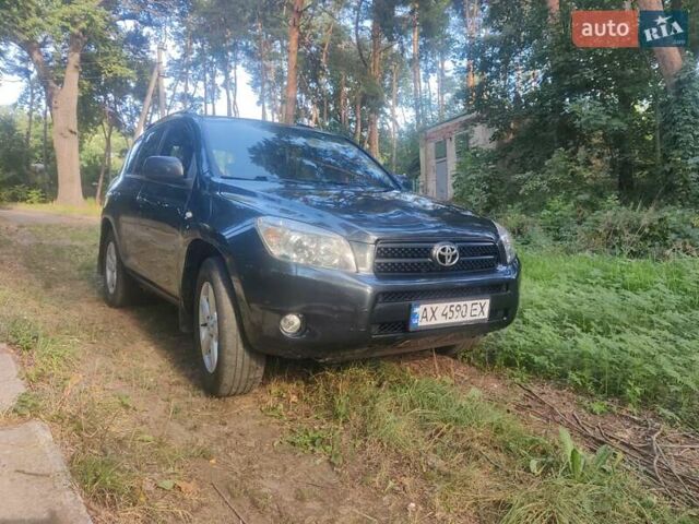 Черный Тойота РАВ 4, объемом двигателя 2 л и пробегом 294 тыс. км за 8300 $, фото 1 на Automoto.ua