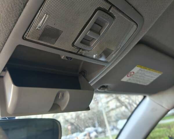 Черный Тойота РАВ 4, объемом двигателя 1.99 л и пробегом 313 тыс. км за 12000 $, фото 23 на Automoto.ua