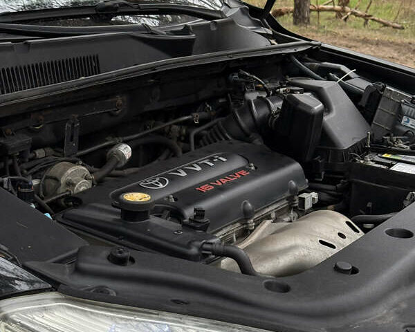 Чорний Тойота РАВ 4, об'ємом двигуна 2 л та пробігом 189 тис. км за 9500 $, фото 16 на Automoto.ua