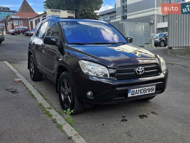 Чорний Тойота РАВ 4, об'ємом двигуна 2 л та пробігом 282 тис. км за 9500 $, фото 1 на Automoto.ua