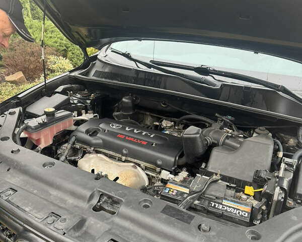 Черный Тойота РАВ 4, объемом двигателя 2 л и пробегом 230 тыс. км за 8500 $, фото 12 на Automoto.ua