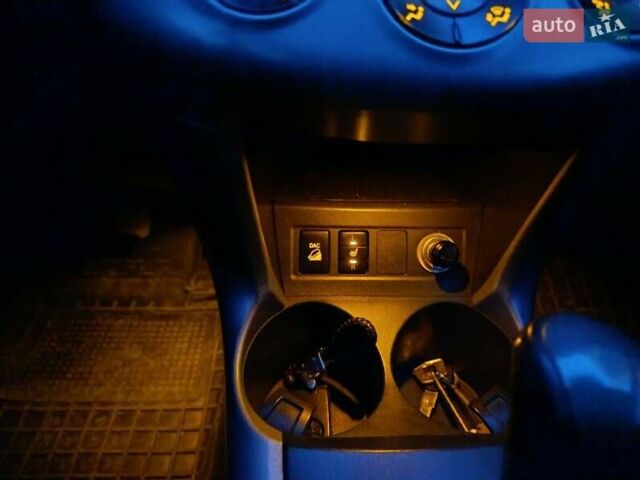 Черный Тойота РАВ 4, объемом двигателя 2 л и пробегом 165 тыс. км за 9500 $, фото 18 на Automoto.ua