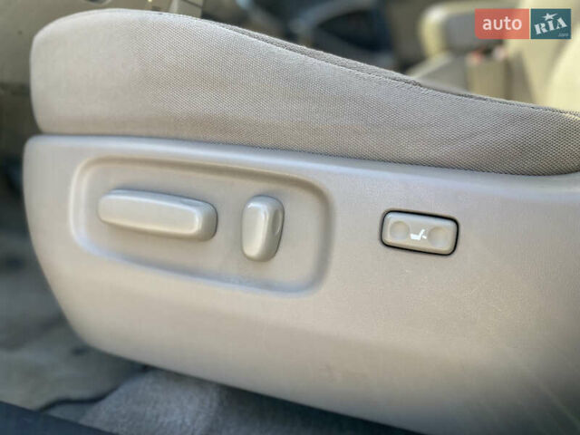 Черный Тойота РАВ 4, объемом двигателя 2.36 л и пробегом 254 тыс. км за 9700 $, фото 15 на Automoto.ua