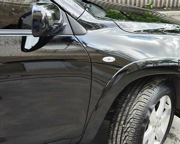 Чорний Тойота РАВ 4, об'ємом двигуна 2.4 л та пробігом 91 тис. км за 12500 $, фото 3 на Automoto.ua